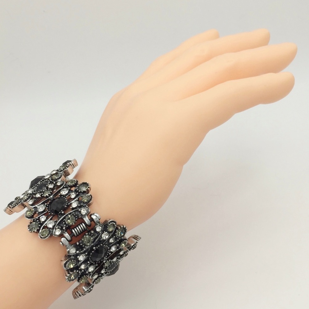 Vintage Look Filigree Wide Black Clear Rhinestone Chunky Hinged Bangle Bracelet - Picture 3 of 3